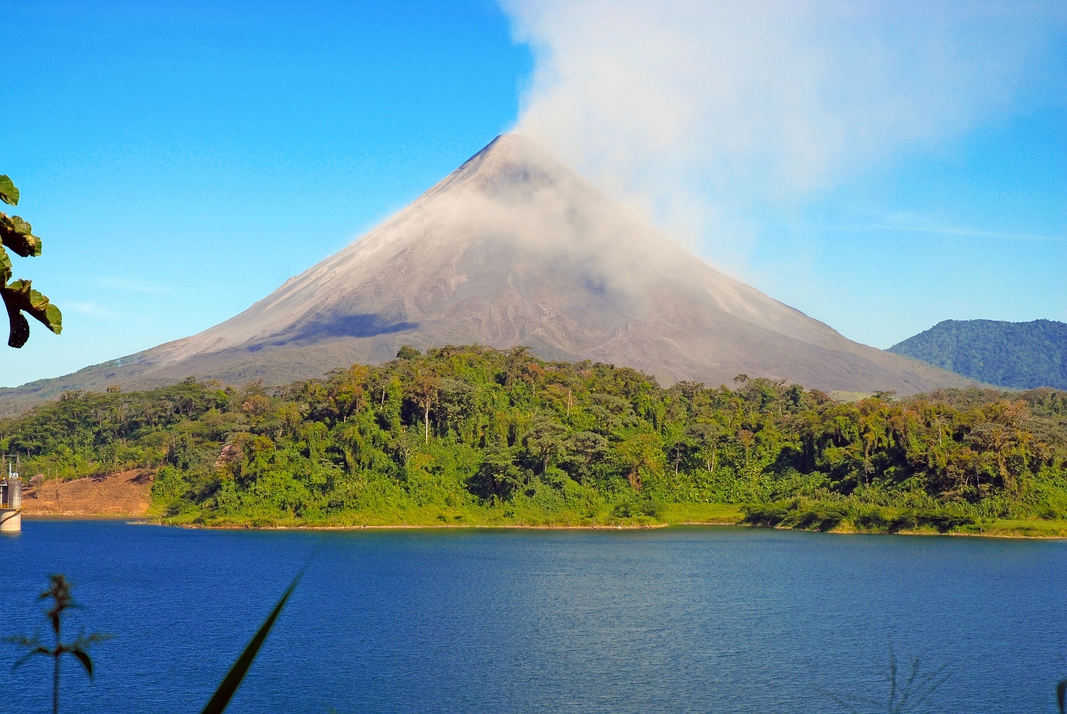 Arenal Volcano resized